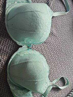 Victoria's Secret Mint Green Lace-Trim Bra